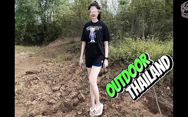 Sultry Thai Teen Babe Gets Fucked Outdoors in Public Forest Creampie Action