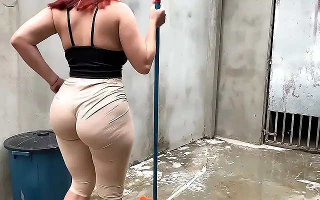 Frenzied Latina Tempts Me With Her Curves And That Huge Ass