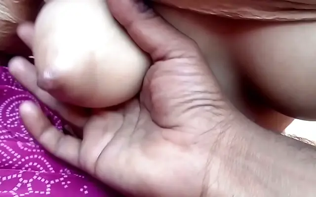 Lace bra beauty squeezes massive tits for creamy delight