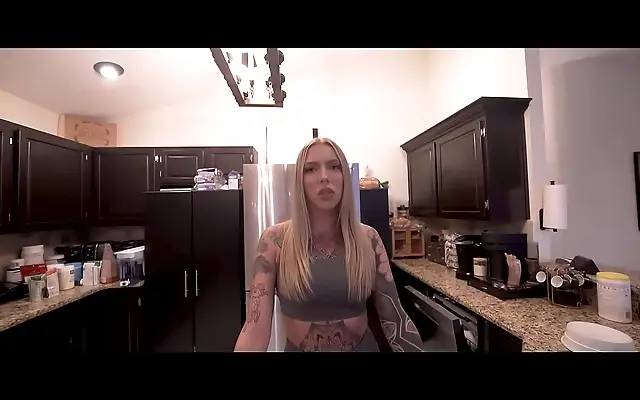 Stepmom Cassidy Luxe Turns Up the Heat with Intense Bedroom Seduction