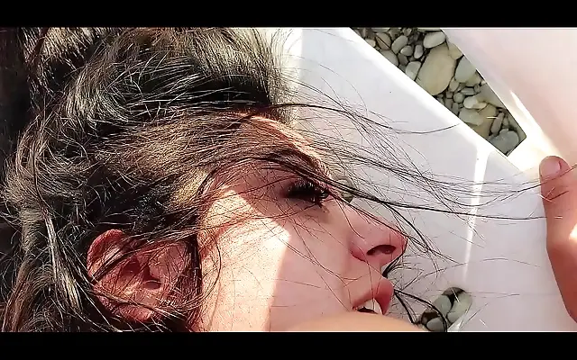 Blowjob and doggystyle on the beach in Cilento with a horny milf couple