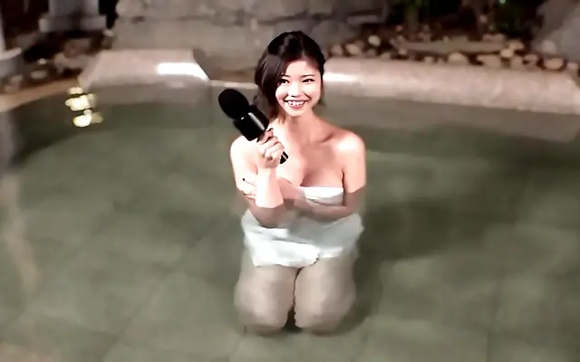 精品乱 女高 无码+ Bathroom fun with busty blonde in steamy shower play and tease