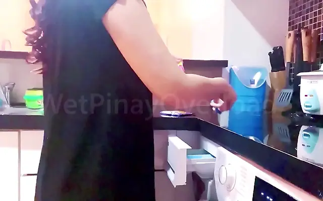 Frenzied WetPinay Schoolgirl Washes Uniform After Secret Shoot