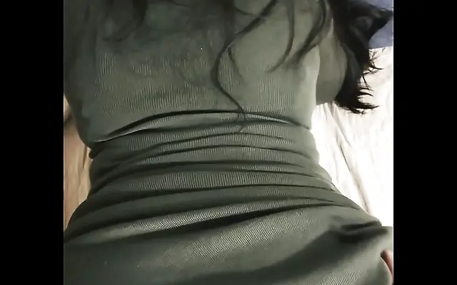 露脸 国产精品1 一本 AV一区 Her Sexy Latina Curves Drive Him Wild in This Passionate Encounter