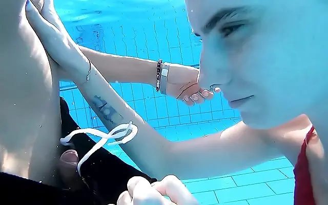 Hotel room milf and student hot pool action in Bali