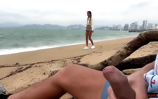 Beach Flash Tease Turns Real When She Sees You Jerking Off