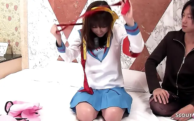农村 h动漫 精品一区二区 Creampie Defloration in Rough Cosplay Sex with Japanese Step-Sister