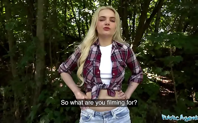 Tattooed thighs spread wide for a relentless outdoor creampie in broad daylight