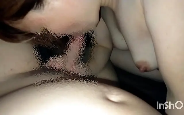 Frenzied Outdoor Handjob and Blowjob from a Japanese Amateur