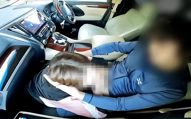 女做爰 自产 美女黄 Playful Wife Ditches Gym for Intense Car Sex With Her Lover