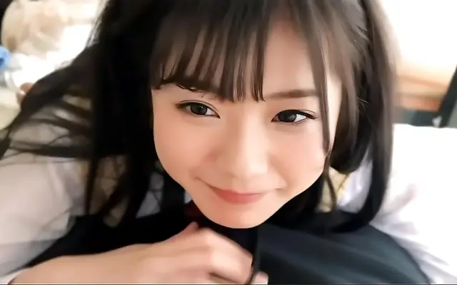 喷奶水 一区二区在线 添的 Desk bends under her perfect curves as beauty queen spills secrets