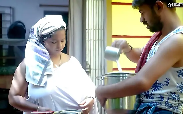 一区二区三区 线在线 高潮无 Fucks Bhabhi ji After Seeing Her Huge Milky Boobs Outdoors
