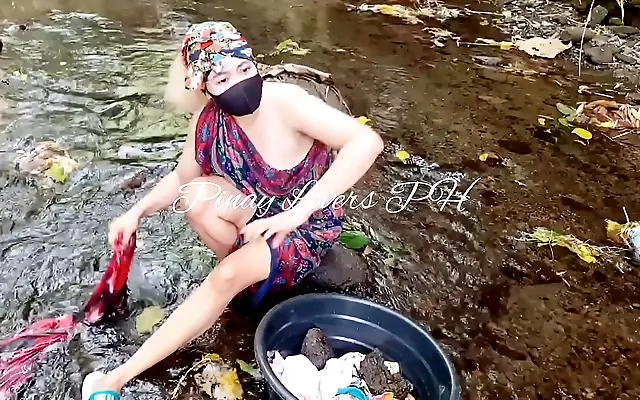 Teen gets wild in the woods with risky outdoor creampie action